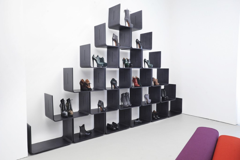 Azzedine_Alaïa_RuedeMarignan_store_shoes-800x533